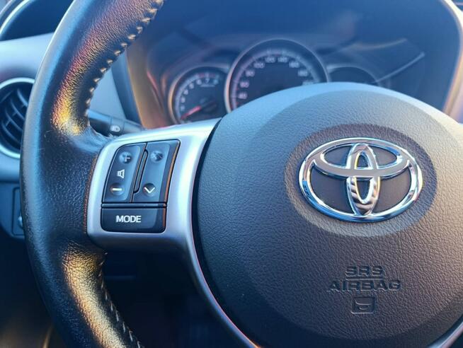 Toyota Yaris Salon Polska kamera cofania Karczew - zdjęcie 4