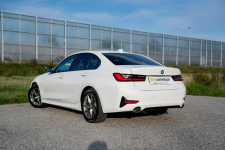 BMW 318d, Sport Line, 150km, Bezwypadkowy, salon PL Warszawa - zdjęcie 4