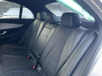 Mercedes E 220 EU AMG Line Diesel mHEV 4Matic Kamera Skóra Pamięć Gliwice - zdjęcie 12