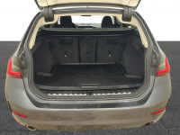 BMW Seria 3 318i aut Kombi Warszawa - zdjęcie 11