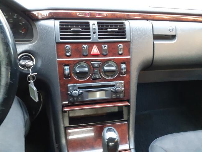 Sprzedam Mercedes E 270 CDI W210 Klima Automat Łuków - zdjęcie 6