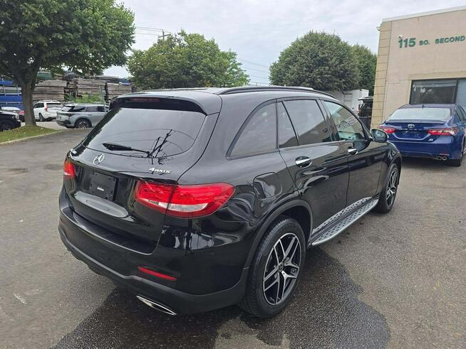 Mercedes GLC 300 4Matic / pakiet AMG / niski przebieg Chwaszczyno - zdjęcie 2