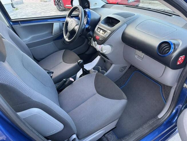 Śliczna Toyota Aygo ! Polecam Sprowadzona z Niemiec Szerominek - zdjęcie 3