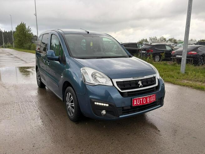 Peugeot Partner dla przewozu osób niepełnosprawnych Lębork - zdjęcie 3