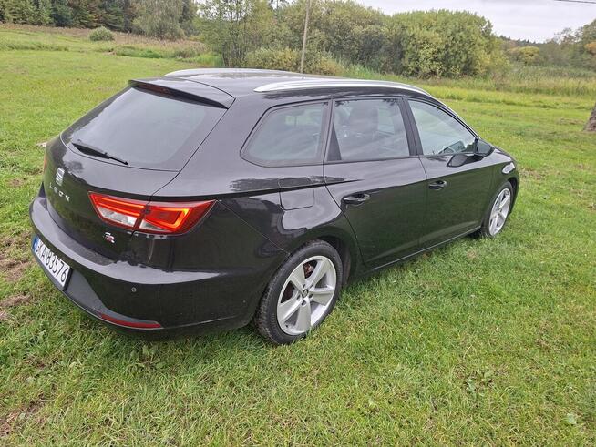 Ładny Seat Leon 2,0 TDI Kombi wersja FR. rok 2014 Kartuzy - zdjęcie 2