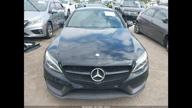 Mercedes C 300 4Matic / pakiet AMG / niski przebieg Chwaszczyno - zdjęcie 2