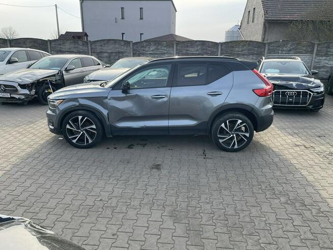 Volvo XC 40 R design T5 AWD HAK Skóra Kamera Pamięć Panorama Virtual Gliwice - zdjęcie 2