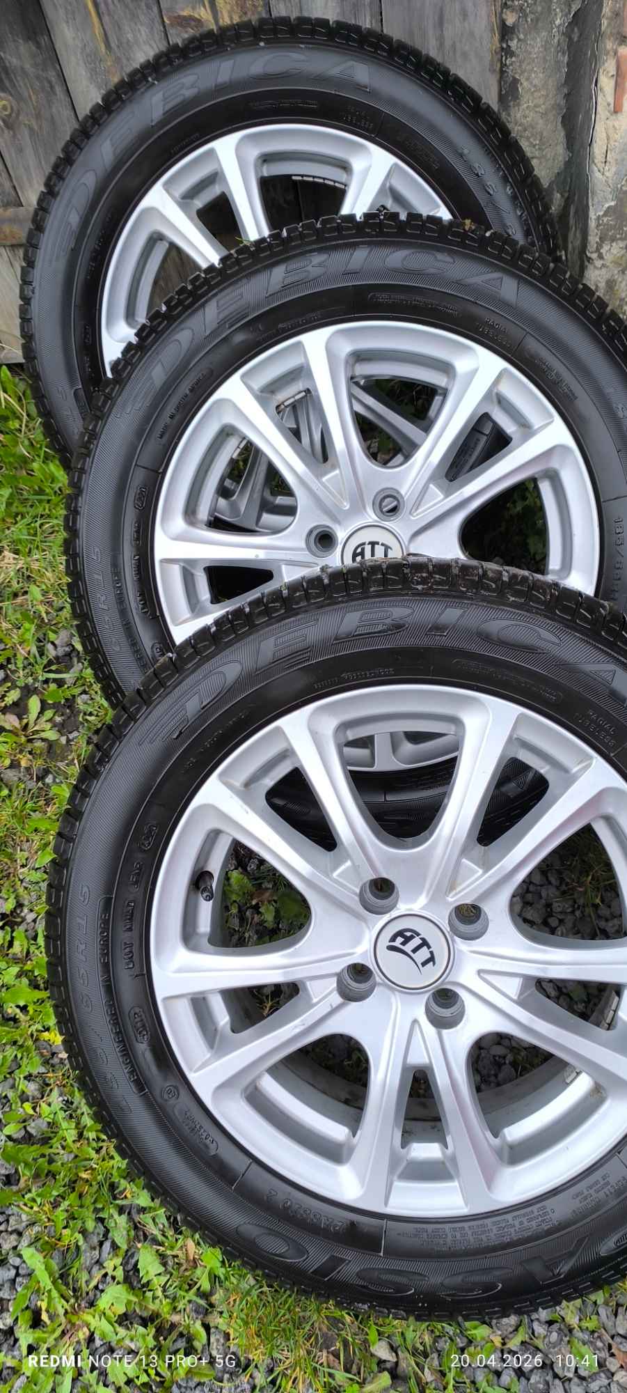 Felgi aluminiowe 15 z czujnikami ciśnienia i oponami renault Clio Zabrze - zdjęcie 2