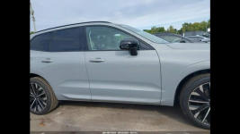 Volvo XC 60 Najwyższa wersja wyposażenia ULTRA / AWD / B5 Tarnów - zdjęcie 8