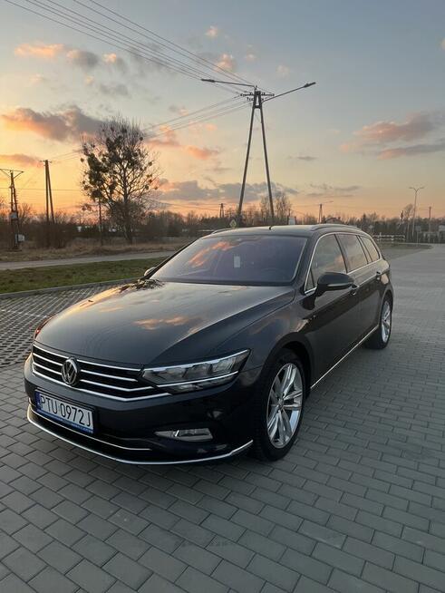 Sprzedam Volkswagen Passat 2.0 TDI SCR DSG7 Elegance Lift Mo Brudzew - zdjęcie 2