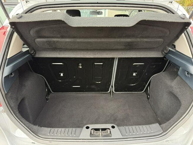 Ford Fiesta 1.4 !!! Niski oryginalny przebieg !!! Poznań - zdjęcie 3