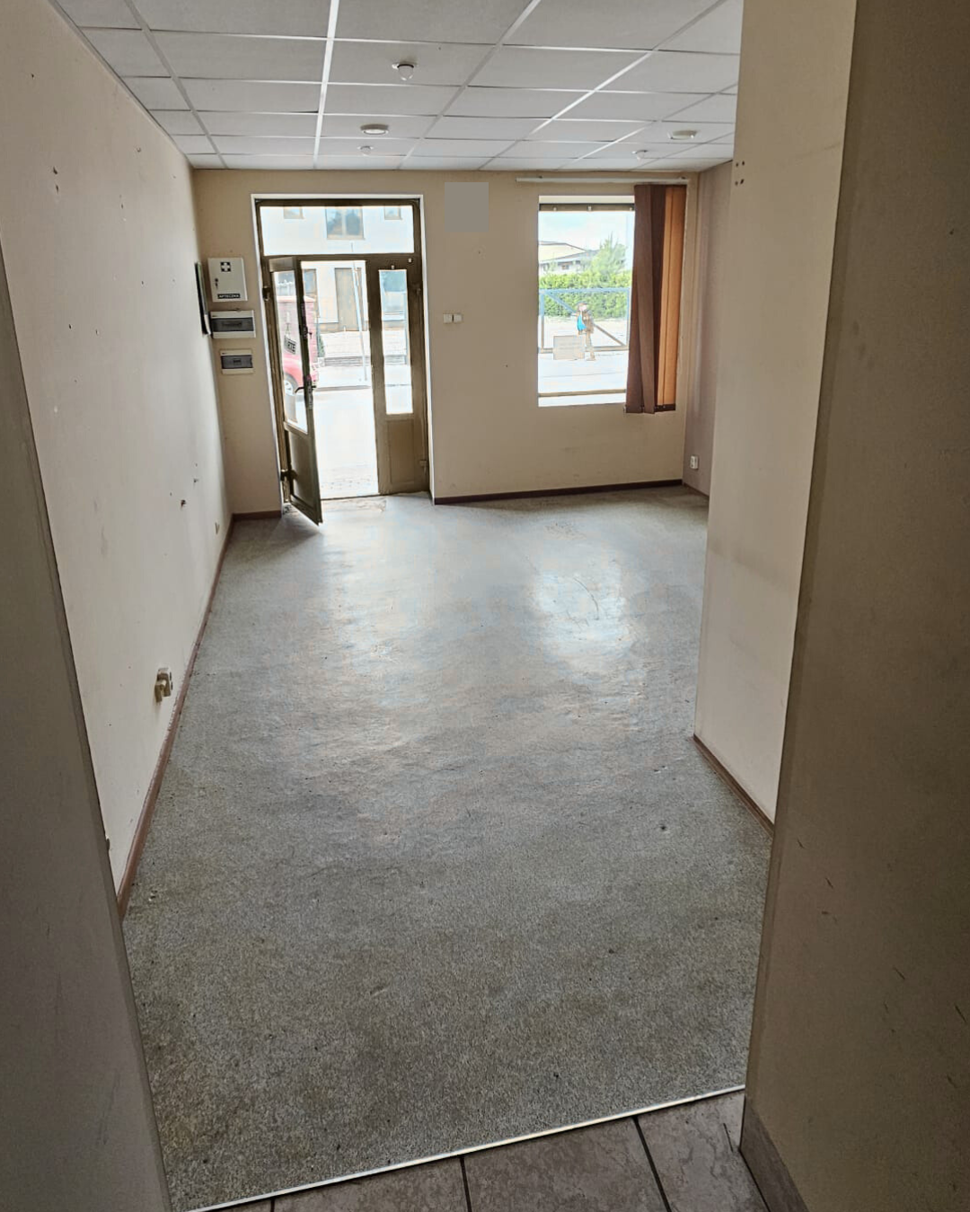 Do wynajęcia lokal w Brzezinach - niskie opłaty Wola - zdjęcie 2