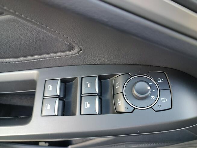 Ford Focus Titanium X 1.0 EcoBoost mHEV 125 KM Warszawa - zdjęcie 10