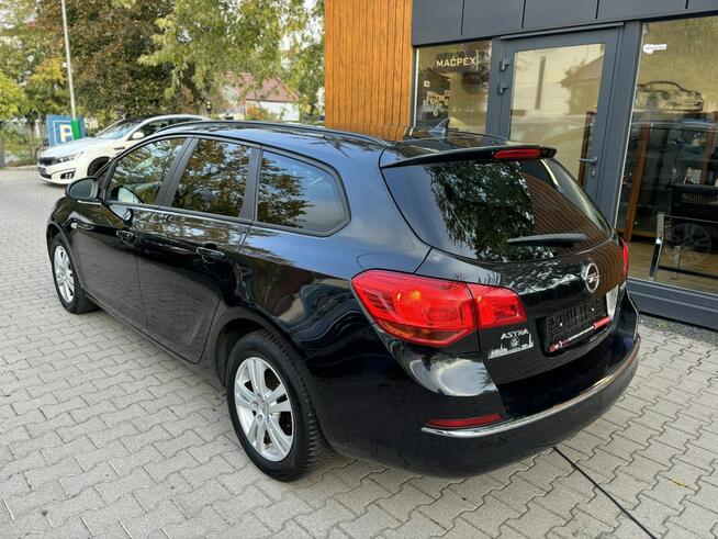 Opel Astra Poznań - zdjęcie 4