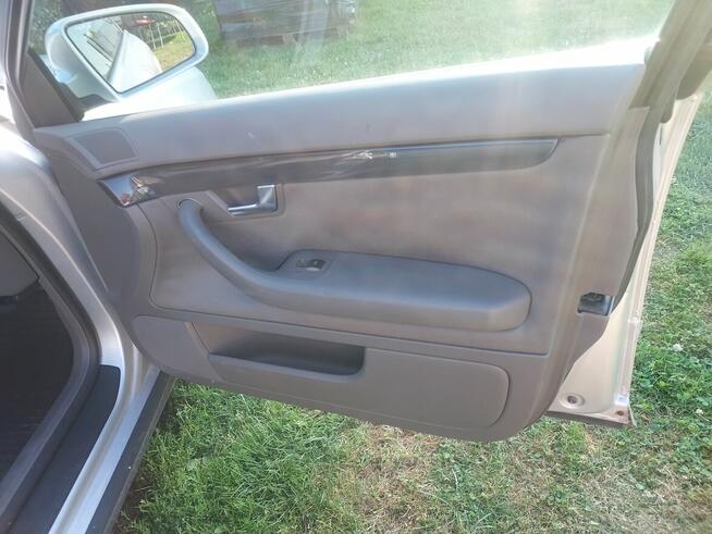 Audi a4 benzyna w dobrym stanie Łoniów - zdjęcie 1