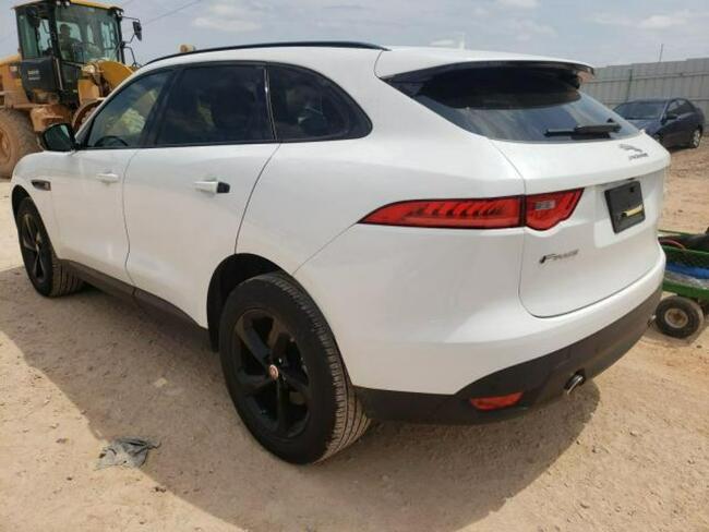 Jaguar F-Pace 2019, 2.0L, 4x4, Prestige, po gradobiciu Warszawa - zdjęcie 3