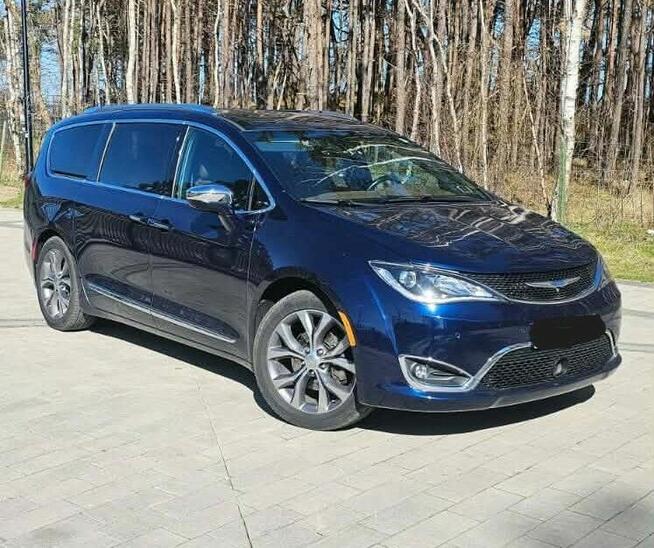 Chrysler Pacifica LIMITED PLATINUM 8 osobowa Poznań - zdjęcie 1