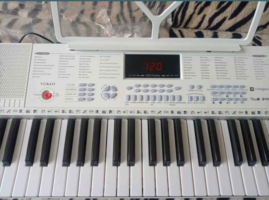 Nowy profesjonalny keyboard Słupsk - zdjęcie 2