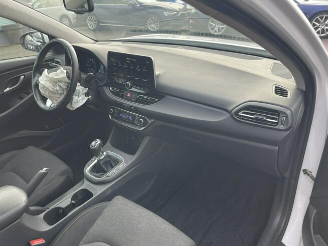 Hyundai i30 1.5l LED HAK Kamera Podgrzewanie Klimatronik Gliwice - zdjęcie 10