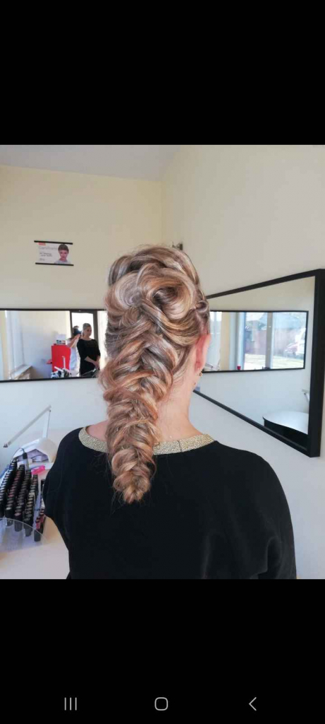 Salon szuka fryzjers Toruń - zdjęcie 2