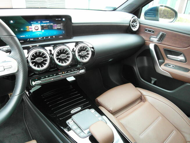 Mercedes A200 AMG Line, super wyposażenie Chorzów - zdjęcie 4