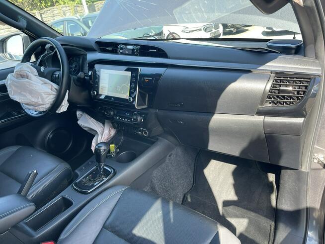 Toyota Hilux Invincible 4x4 Automat Skóra Podgrzewanie JBL Gliwice - zdjęcie 12