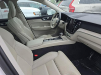 Volvo XC 60 INSCRIPTION / AWD / T5 / niski przebieg Tarnów - zdjęcie 9