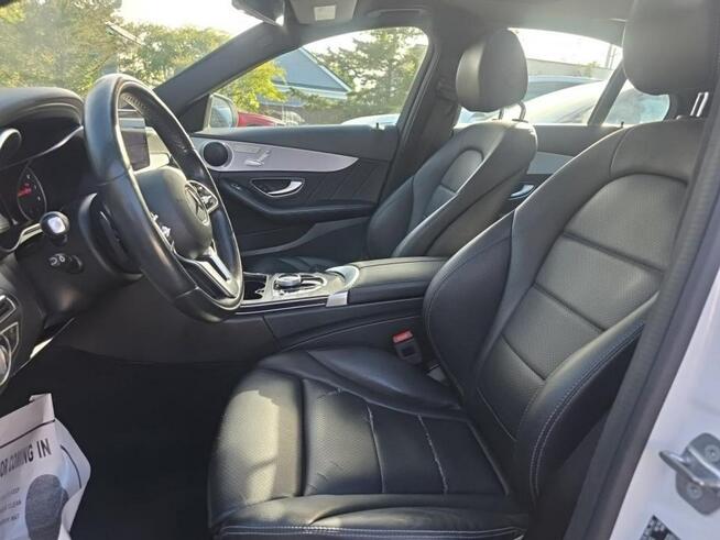 Mercedes C 300 4Matic / pakiet AMG / niski przebieg Chwaszczyno - zdjęcie 7