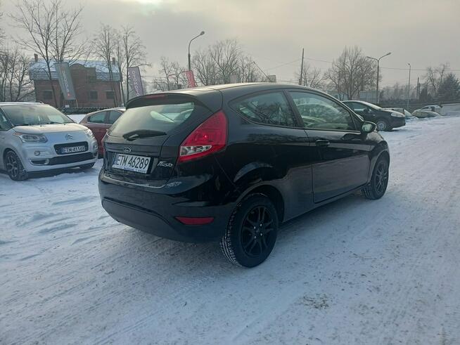 Ford Fiesta niski przebieg, serwis ASO, doinwestowane Tomaszów Mazowiecki - zdjęcie 9