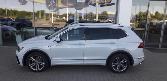 VOLKSWAGEN TIGUAN 2.0 TDI 4MOT HIGHLINE DSG 2019 ROK Szczecin - zdjęcie 5