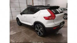 Volvo XC 40 AWD / bogata wersja / niski przebieg Warszawa - zdjęcie 7