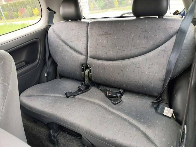 Toyota Yaris 1.0 00r Tarnów - zdjęcie 6