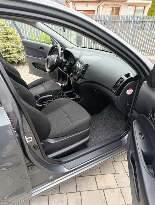 Hyundai i30 benzyna Konarzyce - zdjęcie 9