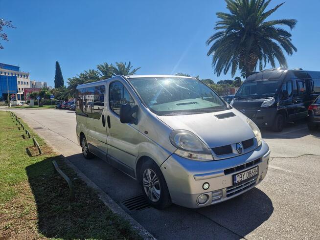 8-osobowy Renault Trafic 2005 1,9 dci Ciechocinek - zdjęcie 5