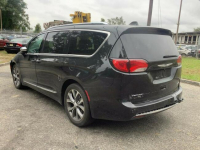 Chrysler Pacifica 2017, 3.6L, Limited, po opłatach Warszawa - zdjęcie 4