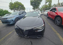 Alfa Romeo Giulia VELOCE / niski przebieg Chwaszczyno - zdjęcie 2