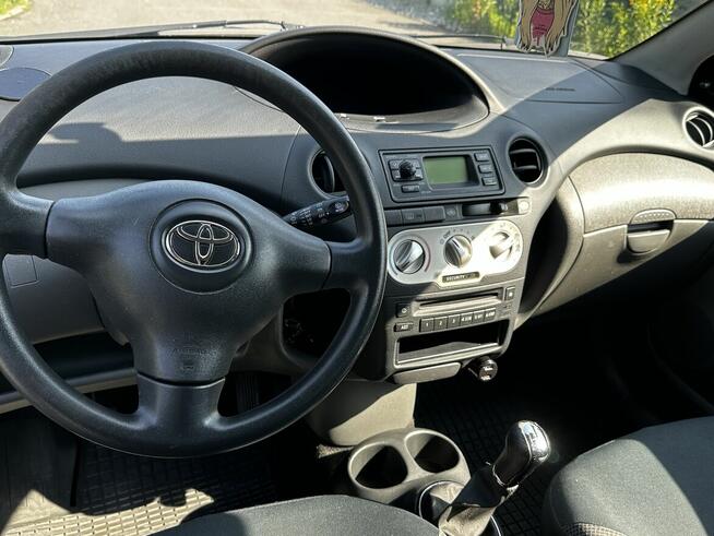 Toyota Yaris Fabryczna - zdjęcie 12