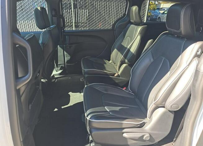 Chrysler Pacifica LIMITED / pakiet S / niski przebieg Białystok - zdjęcie 12