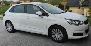 Citroën C4 Citroen C4 PureTech, kolor biały, rok 2017, pole