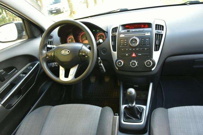 Kia Cee&#039;d 1.4 90KM 2011r. lift Klima Alufelgi HAK Isofix Polecam Kampinos - zdjęcie 9