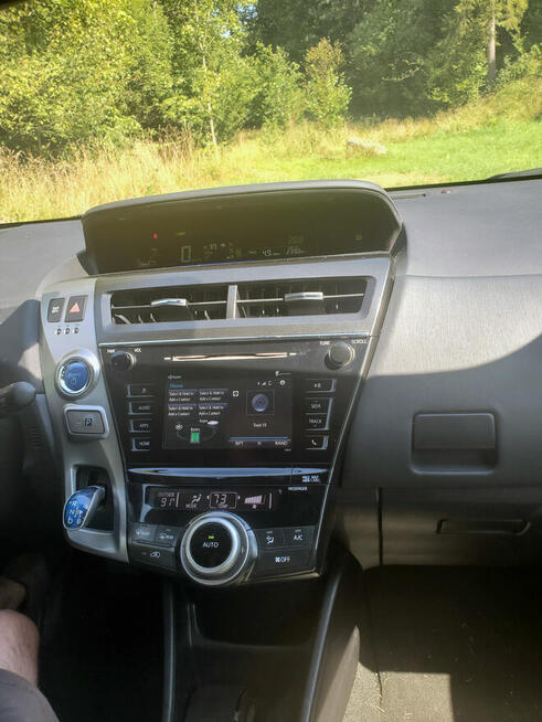 Toyota Prius v 2015 | BOGATA WERSJA | Biała Perła | 1.8 Hybr Ślemień - zdjęcie 5