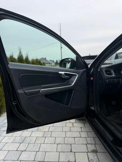Sprzedam Volvo v60 DIESEL silnik 2D rok 2016,dobrym wyposaż, Taciszów - zdjęcie 7
