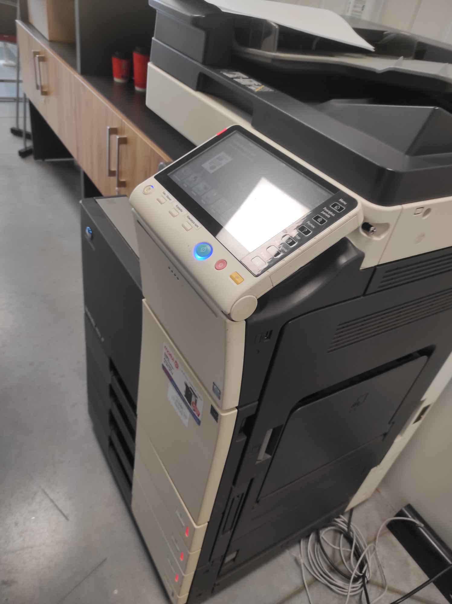 Syndyk sprzeda z wolnej ręki kserokopiarkę KONICA MINOLTA model C284e Śródmieście - zdjęcie 1