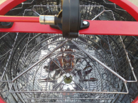 Miodarka ręczna 4 ramkowa Uniwersalna Miodziarka Diagonalna PROMOCJA Jaśliska - zdjęcie 3