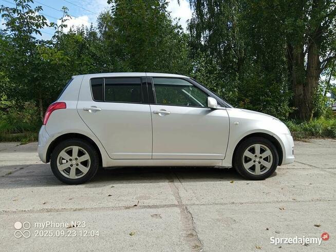 Suzuki Swift, polski salon, pierwszy właściciel Gdańsk - zdjęcie 4