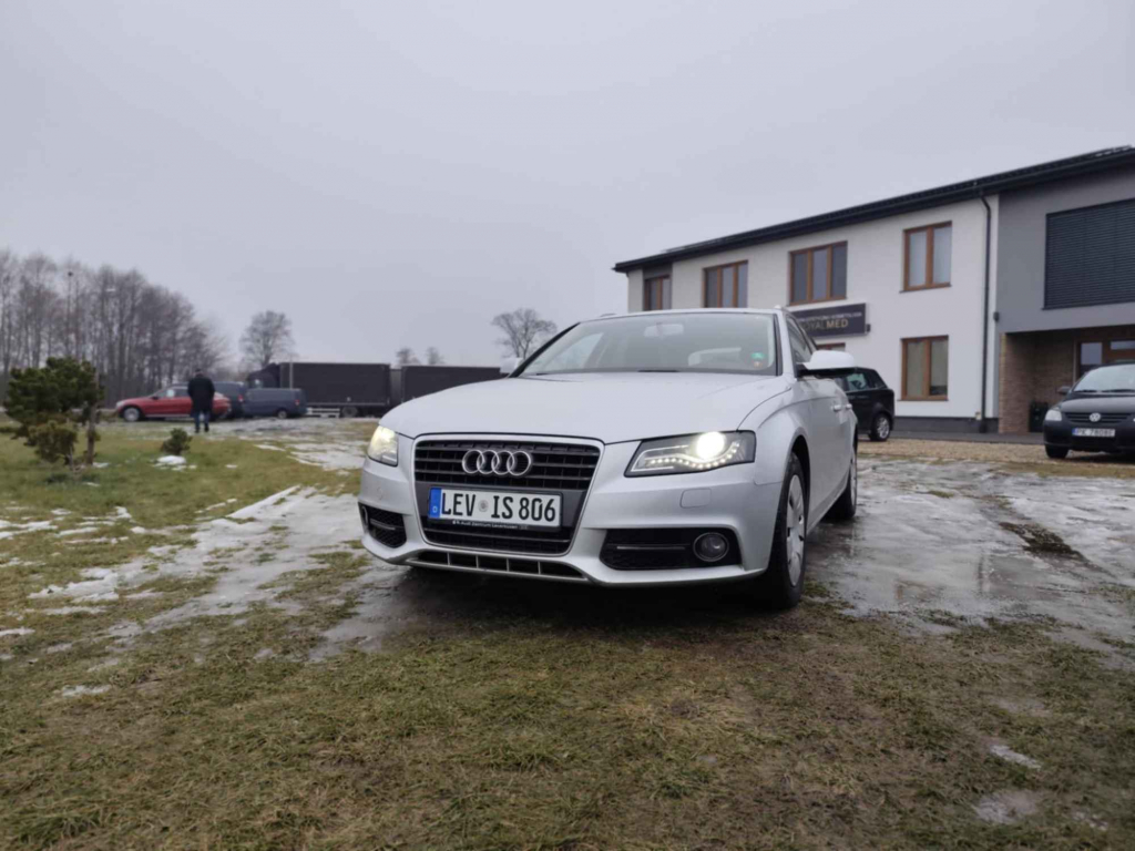 Audi A4 Avant ! Stan Bardzo dobry ! Turek - zdjęcie 1