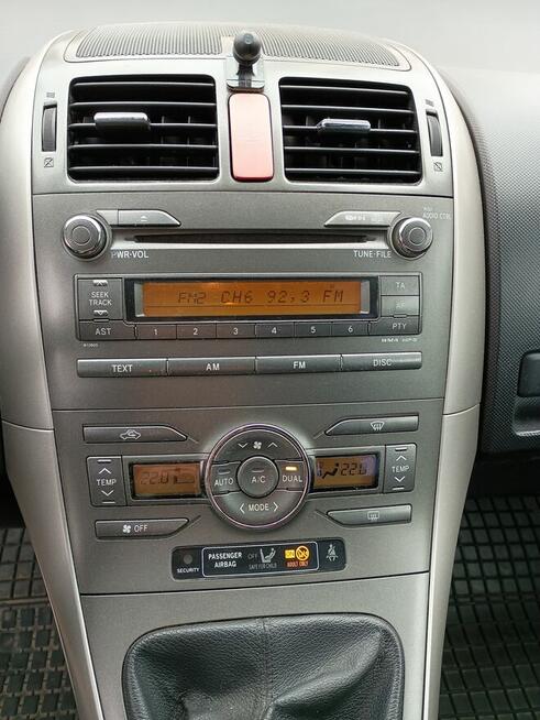 ŁADNY I ZADBANY AURIS z roku 2007 diesel 2,0 !!! Ruda Śląska - zdjęcie 9