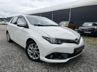 Toyota Auris 1.8 HSD 136KM  Serwisowany Kamera Ładny stan Otwock Mały - zdjęcie 2