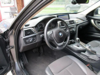 BMW 320 Stan Bardzo Dobry. Dobrze wyposażona!!! Kozerki - zdjęcie 11