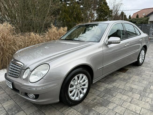 Mercedes E 200 Bardzo zadbana - 100% oryginalny przebieg Poznań - zdjęcie 1